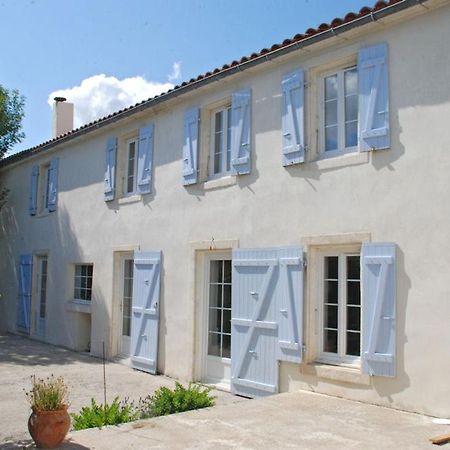 La Tonnelle Fleurie Chambres D'Hotes Sainte-Soulle Ngoại thất bức ảnh